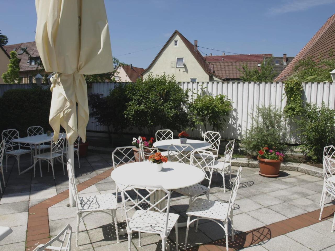 Airport Hotel Filder Post Stuttgart Eksteriør billede