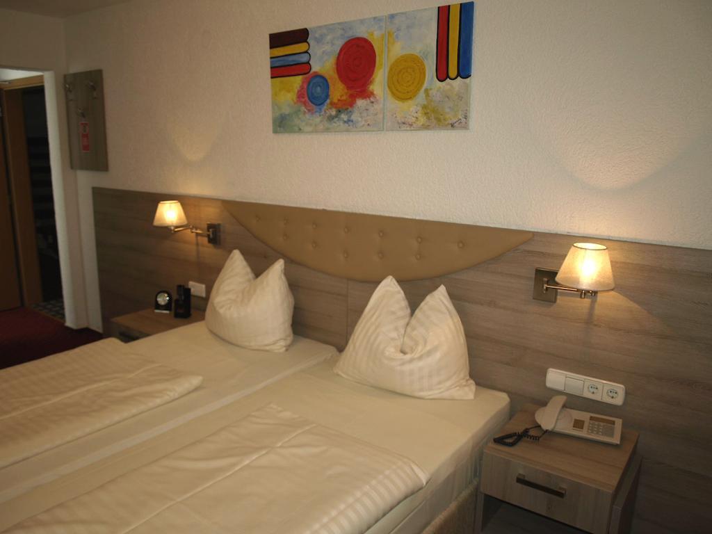 Airport Hotel Filder Post Stuttgart Eksteriør billede